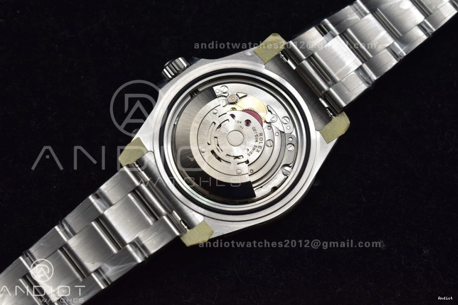 on ARF1:1 Bracelet Edition Best LV Submariner Steel 16610 Green 904L SS SH3135 V 1140 Seasonal 0722